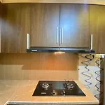 Spacious And Private 1Br Apartment Suites @Metro By Travelio